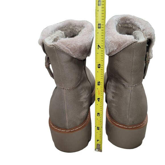 Baretraps Women's Westry Faux Fur Lug Boots with Side Zip Stay Dry System Postur - Picture 5 of 11